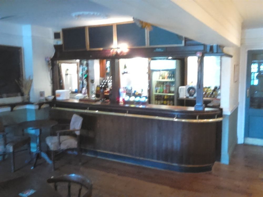 The Rose & Crown Hotel Bulford Bagian luar foto